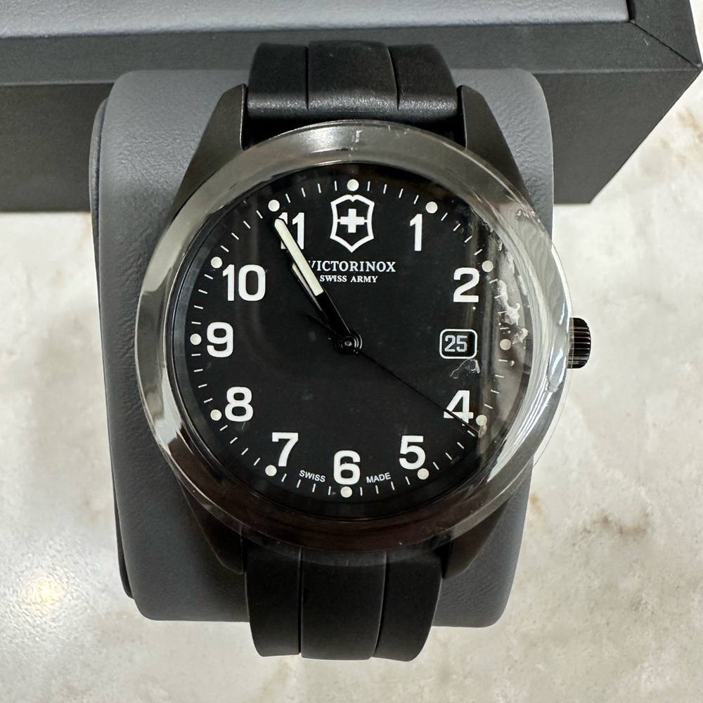 Men’s Watch-Victorinox Swiss Army